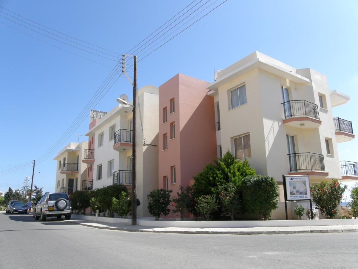 Athena And The Owl Beachside Apt Paphos Eksteriør bilde